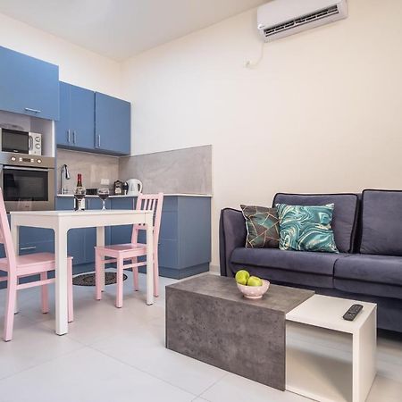 Port City Haifa - Luxury Apartments 50 Mtrs From The Beach Εξωτερικό φωτογραφία