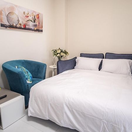 Port City Haifa - Luxury Apartments 50 Mtrs From The Beach Εξωτερικό φωτογραφία