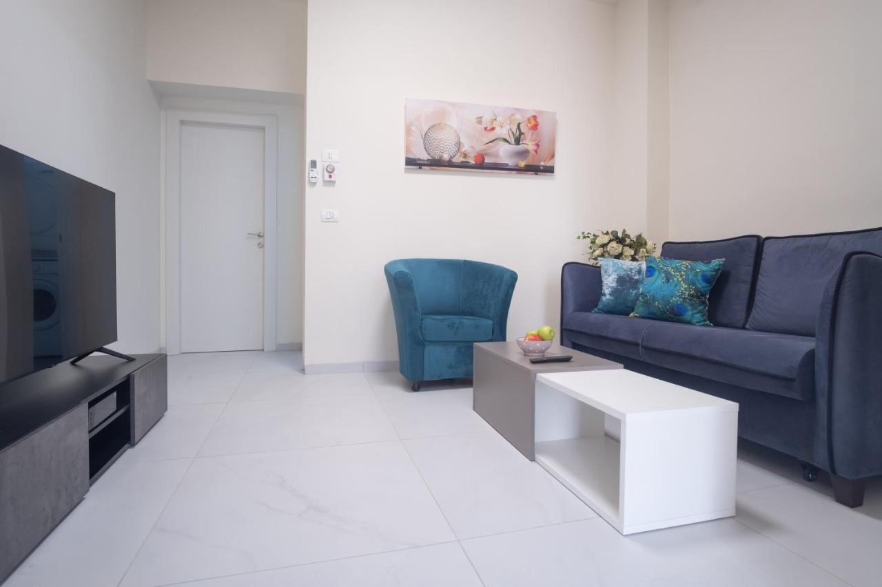 Port City Haifa - Luxury Apartments 50 Mtrs From The Beach Εξωτερικό φωτογραφία