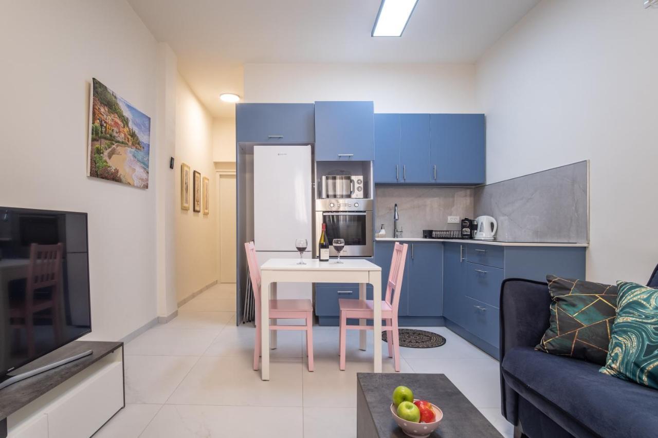 Port City Haifa - Luxury Apartments 50 Mtrs From The Beach Εξωτερικό φωτογραφία