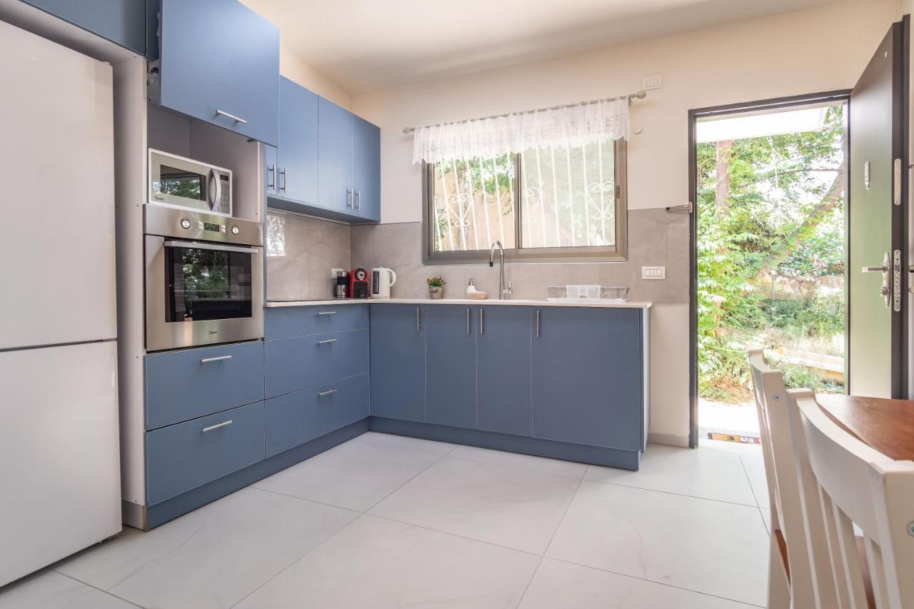 Port City Haifa - Luxury Apartments 50 Mtrs From The Beach Εξωτερικό φωτογραφία